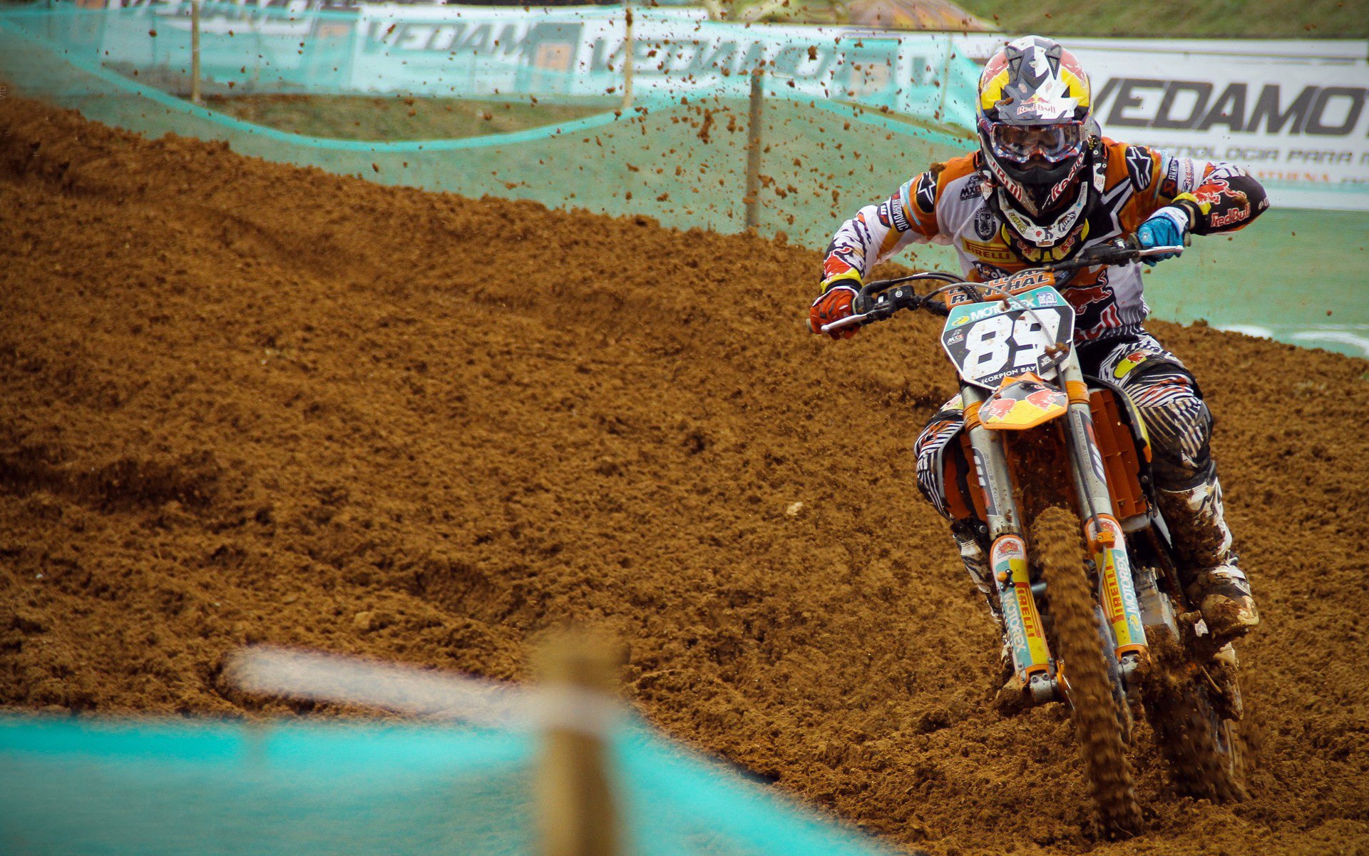 开云体育官网-绝境逢生的刀锋，弗拉霍维奇如何用一脚捅射点燃年度焦点之夜的战火