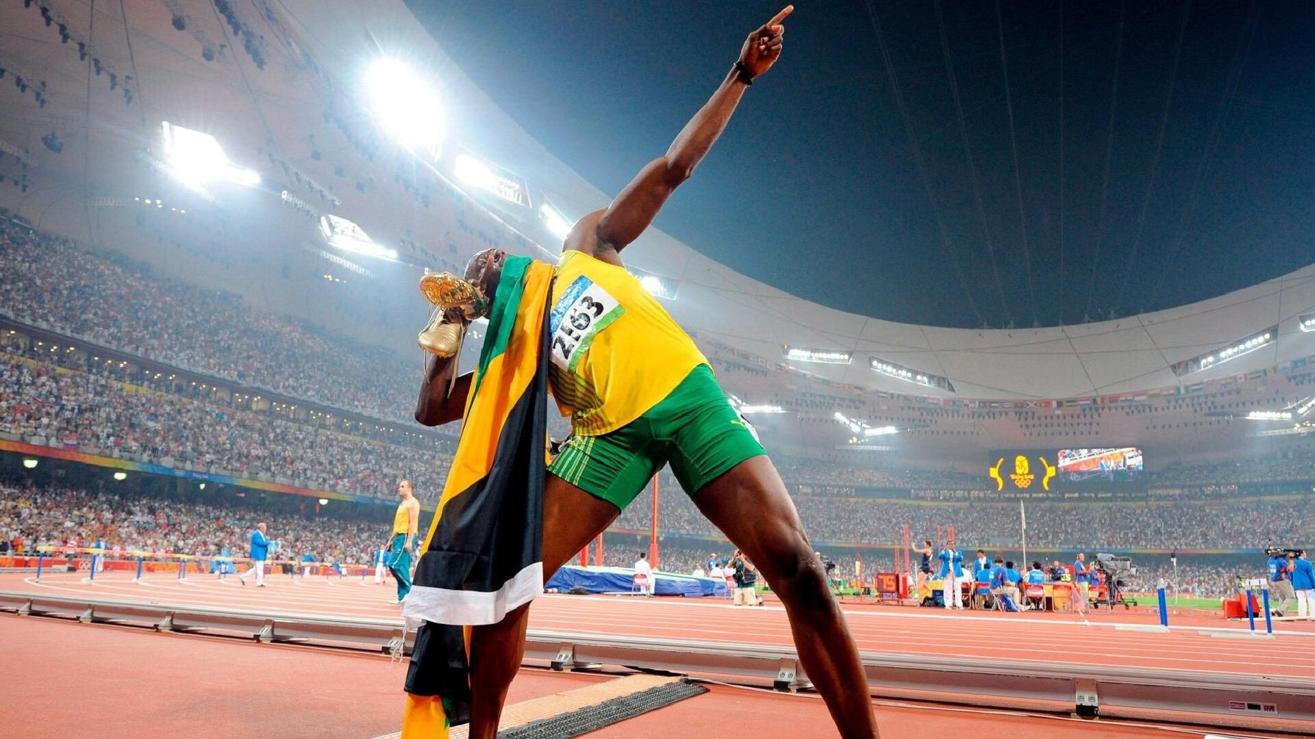 利拉德全程高能输出，猛龙对阵老鹰的比赛如何被一位超级巨星点燃？